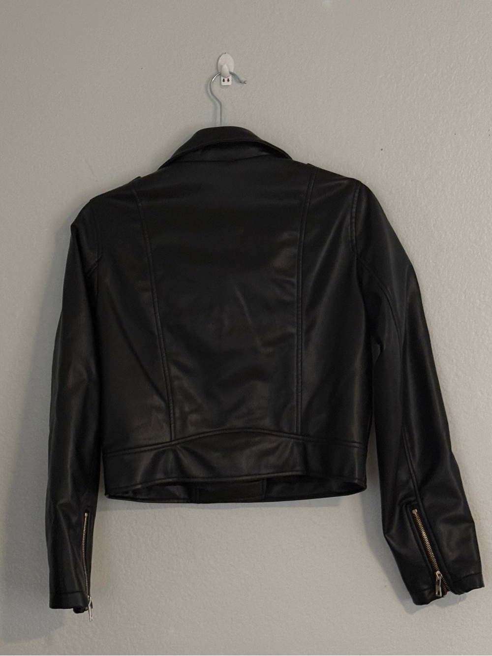 Zara Black Faux Leather Moto Biker Jacket Gold Hardware – Size Small - Picture 4 of 10